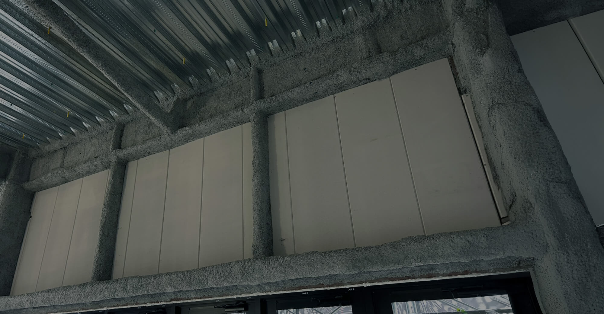 舟山工業で街の命運を支える一生モノの吹付技術を。